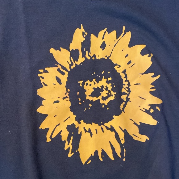 Sunflower Scoop Neck Sweatshirt size Large - Picture 2 of 3